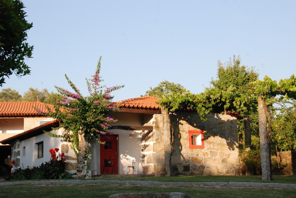 1720 Quinta Da Cancela - Winery & Farmhouse Guimaraes Bagian luar foto
