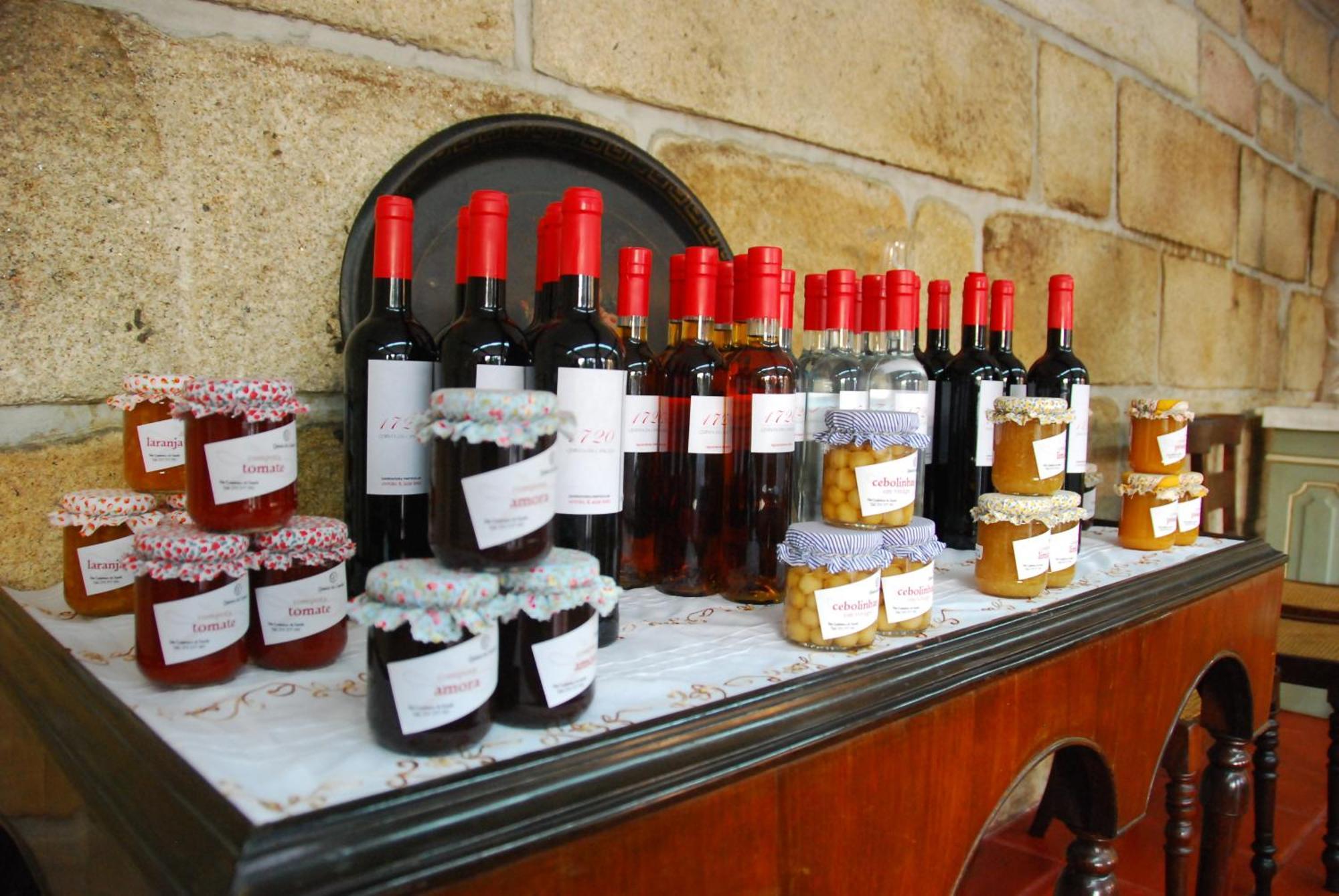 1720 Quinta Da Cancela - Winery & Farmhouse Guimaraes Bagian luar foto