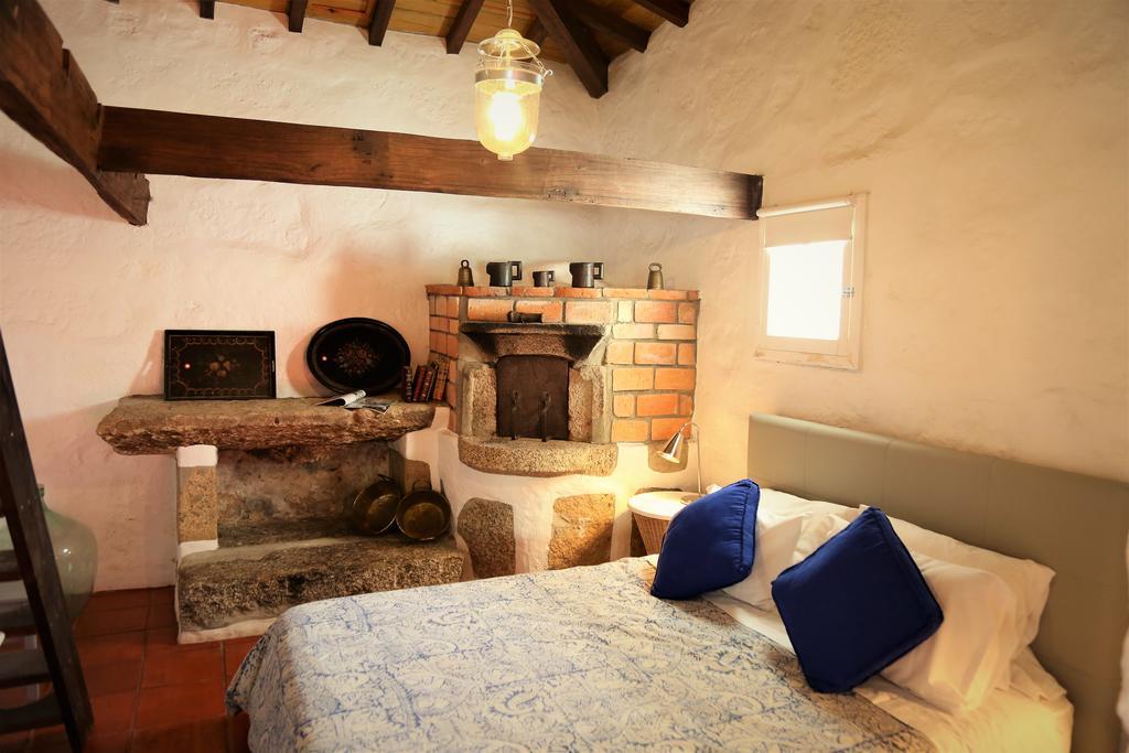 1720 Quinta Da Cancela - Winery & Farmhouse Guimaraes Bagian luar foto